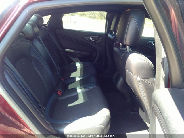 Chrysler 200 S 2015 1C3CCCBBXFN650748 Image 8