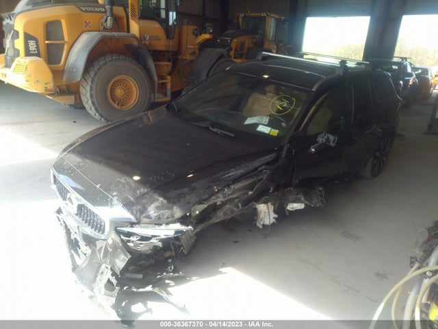 2020 Volvo V60, VIN: YV4102WK9L1034782