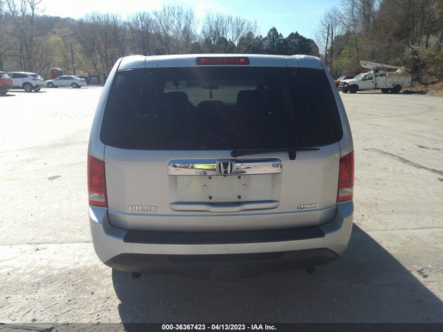 2015 HONDA PILOT LX VIN: 5FNYF4H26FB024344