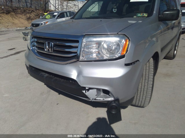 2015 HONDA PILOT LX VIN: 5FNYF4H26FB024344