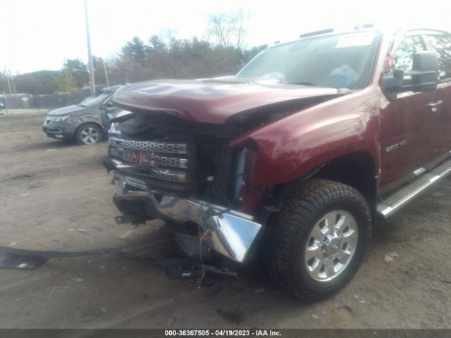 1GT121CG8EF132781 GMC Sierra 2500hd Slt