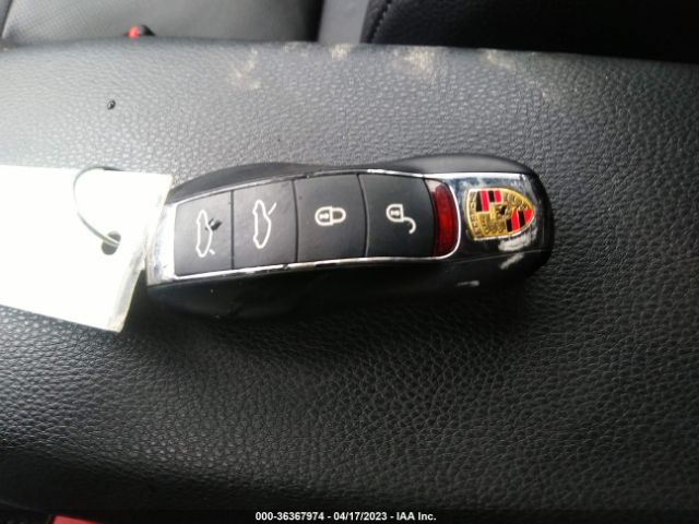 WP0AA2A81KS260108 Porsche 718 Cayman