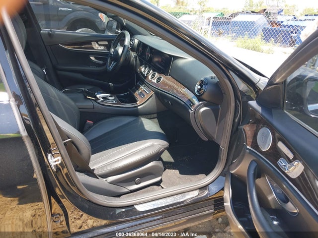 2019 MERCEDES-BENZ E-CLASS E 300 VIN: WDDZF4JB9KA500982