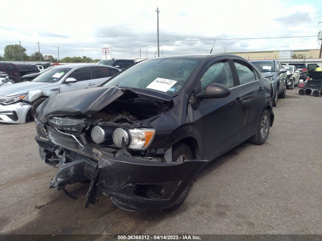 Chevrolet SONIC LT 2014 1G1JC5SH5E4204703 Image 2