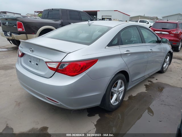2013 HYUNDAI SONATA GLS VIN: 5NPEB4AC6DH589709