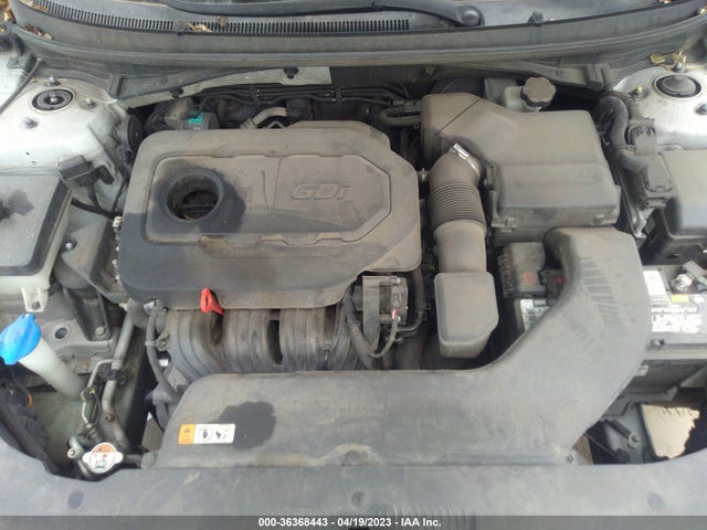 2015 HYUNDAI SONATA 2.4L SE VIN: 5NPE24AFXFH234555