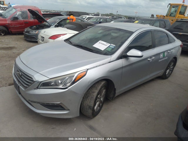 2015 HYUNDAI SONATA 2.4L SE VIN: 5NPE24AFXFH234555
