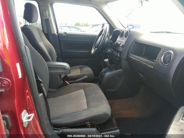 1C4NJPBA6ED570229 Jeep Patriot Sport/altitude