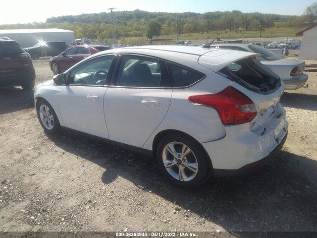 Ford FOCUS SE 2014 1FADP3K20EL278695 Image 4
