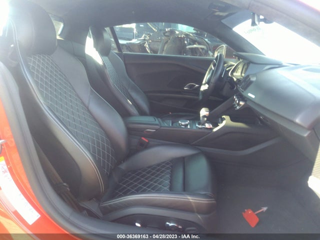 2017 Audi R8, VIN: WUAKBAFX0H7904238