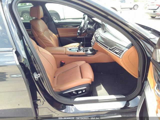 WBA7F0C58GGL99985 BMW 7 Series 750i
