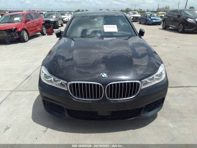 WBA7F0C58GGL99985 BMW 7 Series 750i