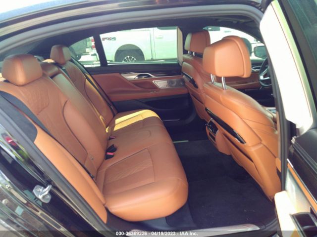 WBA7F0C58GGL99985 BMW 7 Series 750i