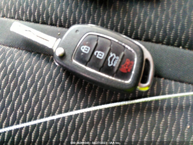 Hyundai SONATA SE 2019 5NPE24AF0KH748750 Image 3