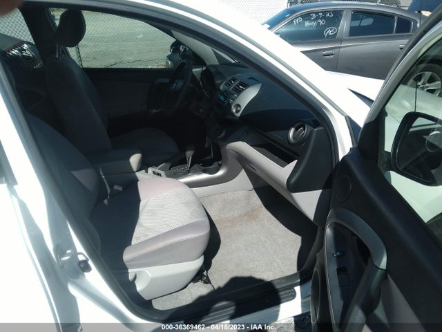 2006 TOYOTA RAV4 BASE VIN: JTMZD33V365003376