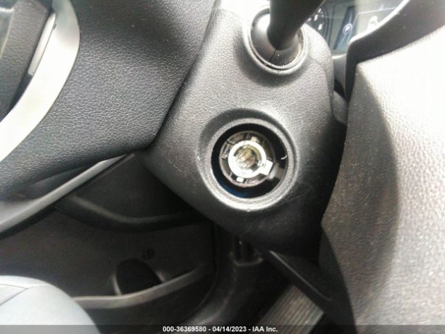 5XYPGDA58GG177833 KIA SORENTO LX