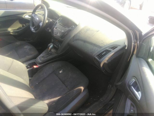 1FADP3F25HL297449 Ford FOCUS SE