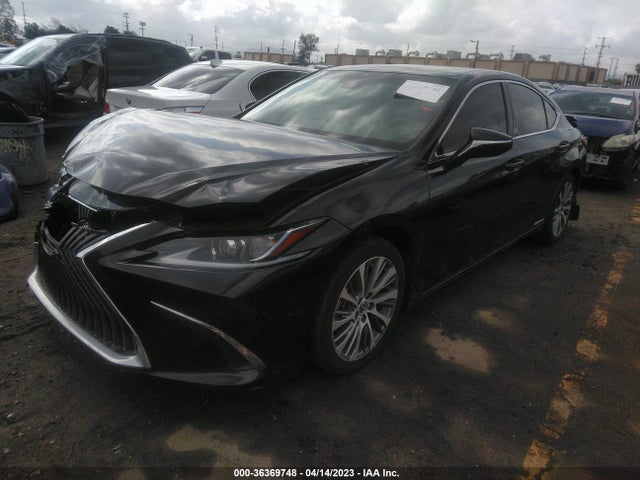 58AD21B15LU008104 Lexus Es Es 300h