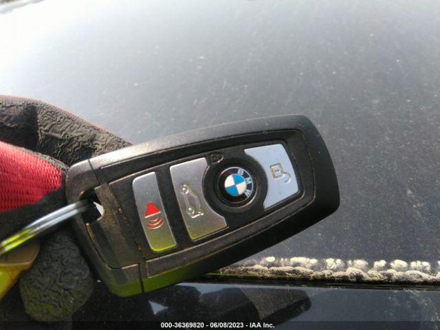WBA8E1G50GNT99384 BMW 3 Series 320i