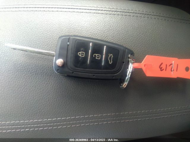 KNDPB3AC0E7568752 KIA Sportage Lx