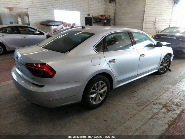 1VWAT7A35HC079055 Volkswagen Passat 1.8t S