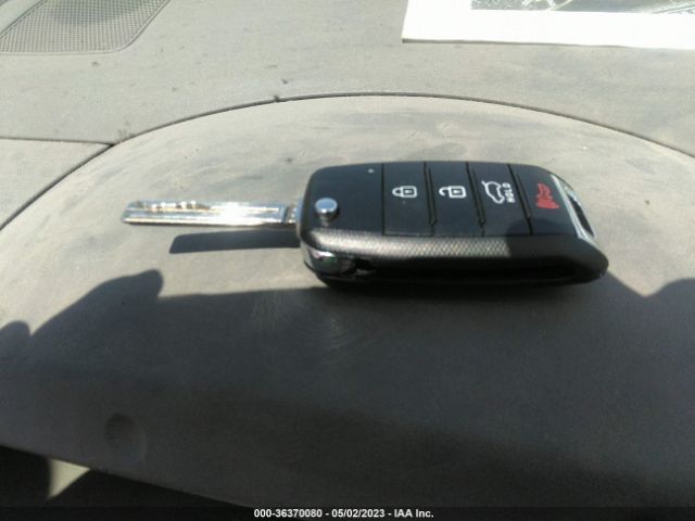 KNDJN2A25F7811052 KIA Soul Base