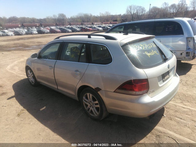 2010 VOLKSWAGEN JETTA SPORTWAGEN TDI VIN: 3VWPL7AJ8AM605983
