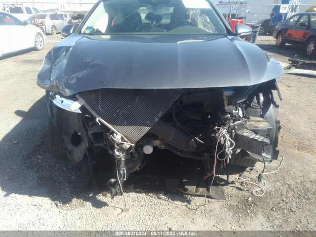 3VWG57BU4KM165541 Volkswagen Jetta Sel Premium