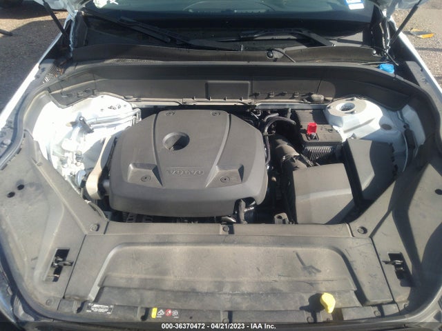 2022 VOLVO XC90 MOMENTUM VIN: YV4102PK4N1829000