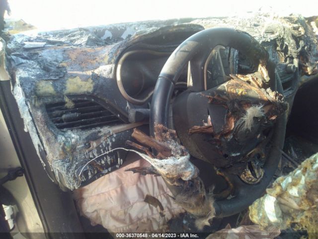 1C4PJLAB3FW689227 Jeep Cherokee Sport