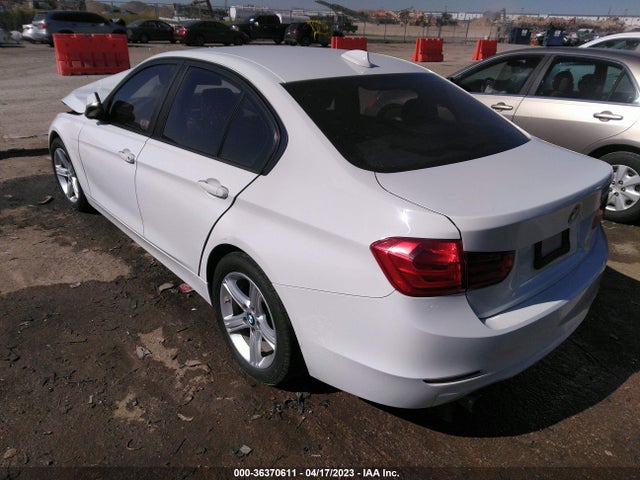 BMW 3 Series 320i 2014 WBA3B1G54ENN90323 Image 3