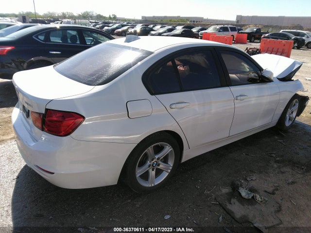 BMW 3 Series 320i 2014 WBA3B1G54ENN90323 Image 4