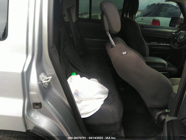 1C4NJPFA9GD813822 Jeep Patriot Latitude