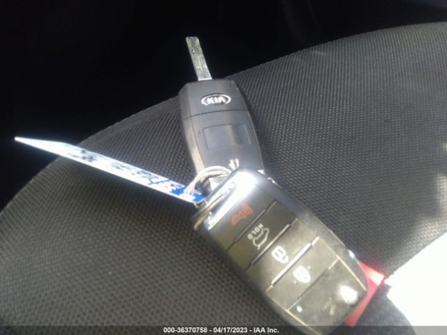 KNDPB3AC8F7707964 KIA Sportage Lx