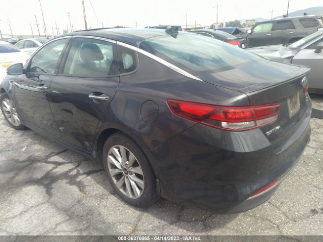 5XXGT4L30JG245738 KIA Optima S