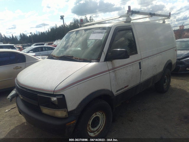 2000 CHEVROLET ASTRO CARGO VAN VIN: 1GCDL19WXYB174745