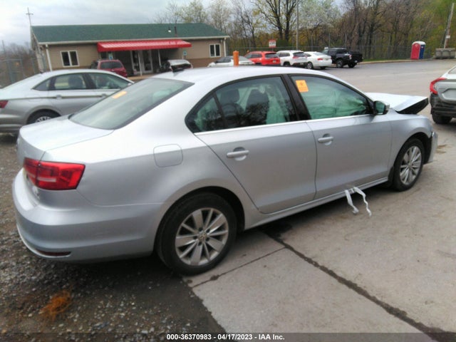 2015 VOLKSWAGEN JETTA SEDAN 1.8T SE W/CONNECTIVITY VIN: 3VWD17AJ2FM285267
