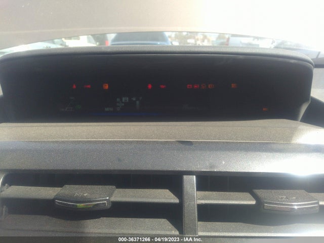 Toyota Prius V Two/five/three/four 2017 JTDZN3EU4HJ069043 Image 9