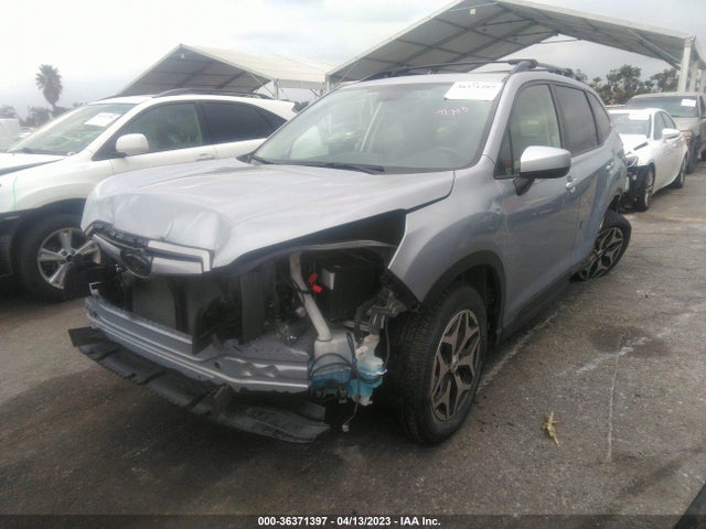JF2SKAJC7LH563443 Subaru Forester Premium