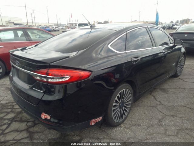 3FA6P0SU7HR152218 Ford Fusion Energi Titanium/platinum