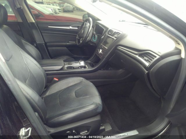 3FA6P0SU7HR152218 Ford Fusion Energi Titanium/platinum