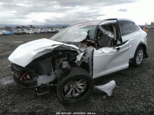 5YJXCDE21JF127057 Tesla Model X 75d/100d/p100d
