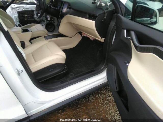 5YJXCDE21JF127057 Tesla Model X 75d/100d/p100d