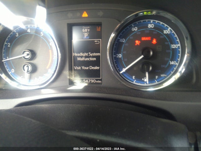 Toyota COROLLA SE 2018 5YFBURHE0JP802279 Image 8