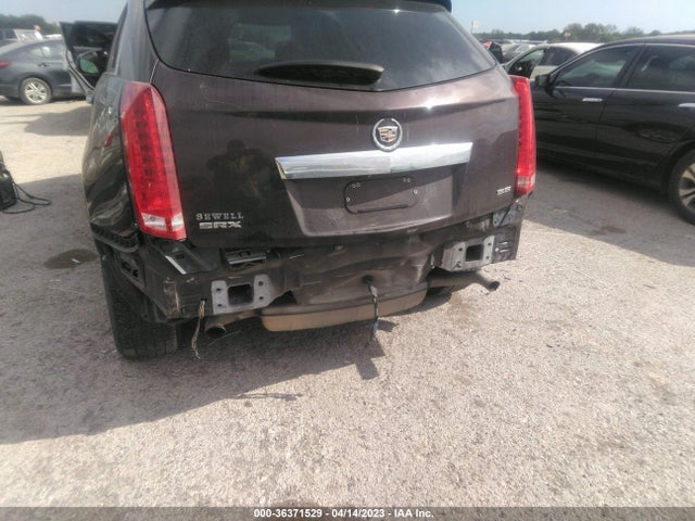 2015 Cadillac SRX, VIN: 3GYFNBE39FS547029