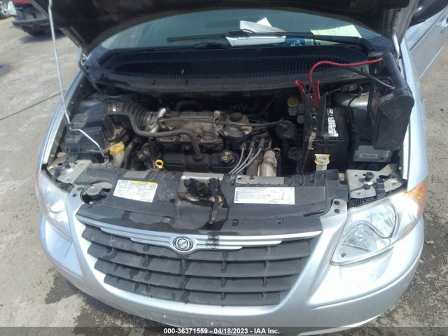 2005 CHRYSLER TOWN & COUNTRY LX VIN: 2C4GP44RX5R405452