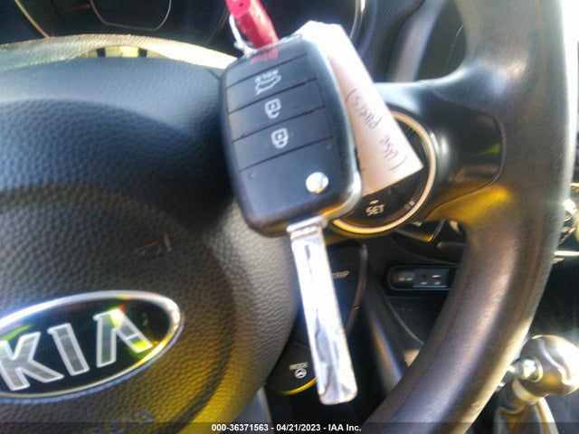KIA Soul Base 2015 KNDJN2A24F7171965 Image 3