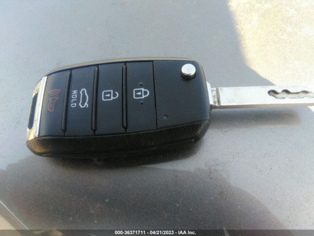 5XXGT4L37GG114878 KIA Optima Lx