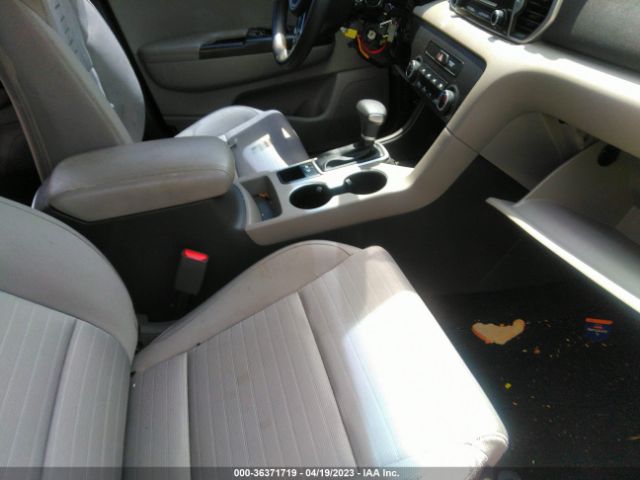 KNDPM3AC3J7402780 KIA Sportage Lx
