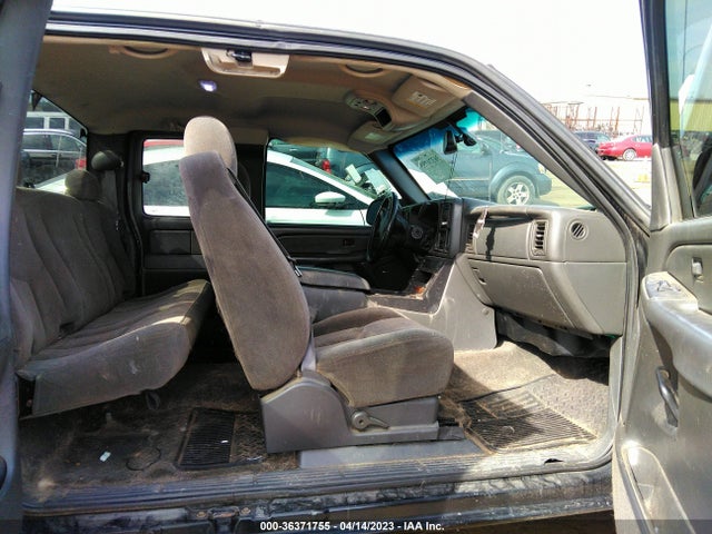 2005 CHEVROLET SILVERADO 1500 LS/Z71/LT VIN: 2GCEK19T651214361